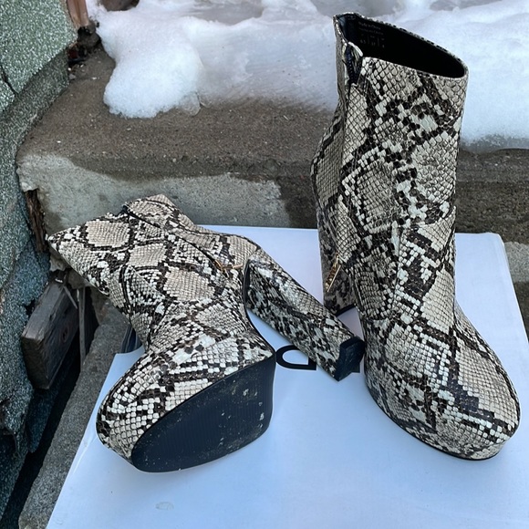 Aldo snakeskin platform booties - Picture 2 of 4
